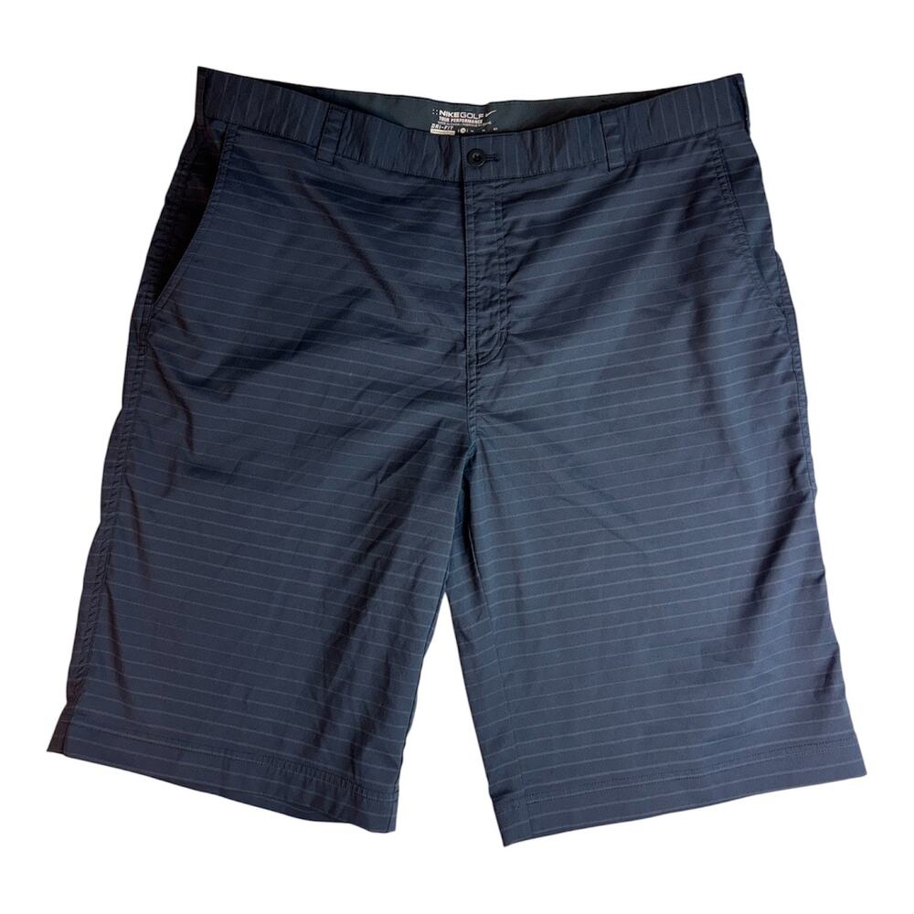 NIKE MEN’S DRI-FIT GOLF SHORTS WITH PINSTRIPE PATTERN SIZE 38
